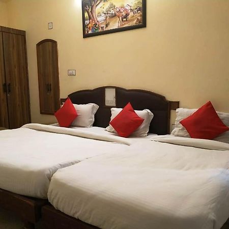 Hotel Vinayakam Udaipur Exterior photo