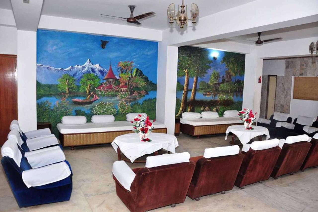 Hotel Vinayakam Udaipur Exterior photo